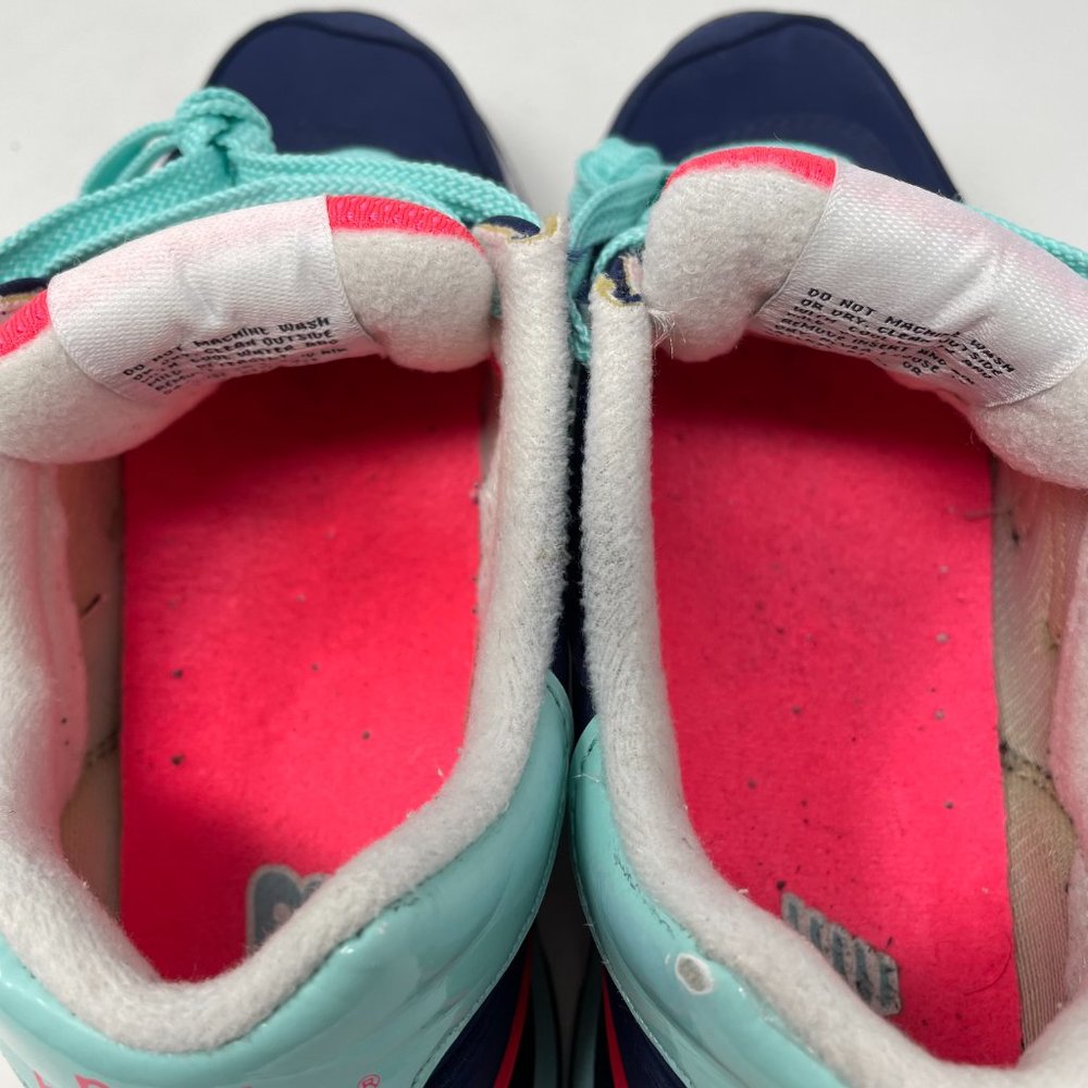 New Balance Navy and Aqua Sneakers - Picture 14 of 16